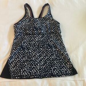 Lululemon workout tank